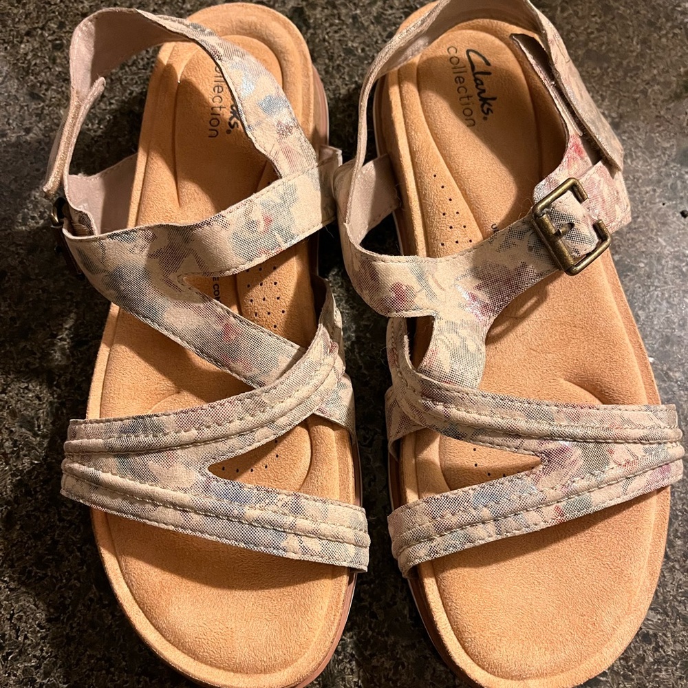 Women’s sandals
